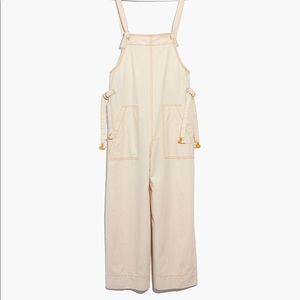 Never worn and do not fit